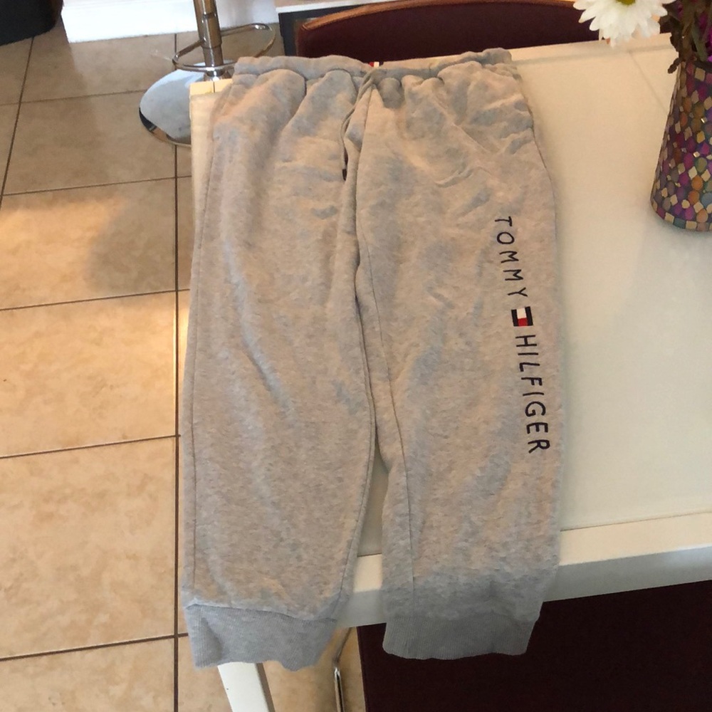 Tommy Hilfiger sweatpants size M